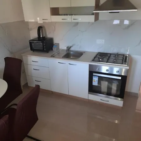 Apartment Ante